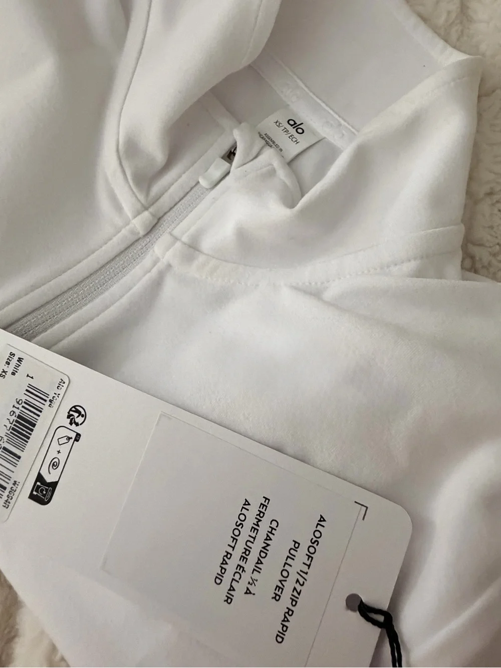 NWT* Alo Yoga Alosoft 1/2 Zip Rapid Pullover White XS